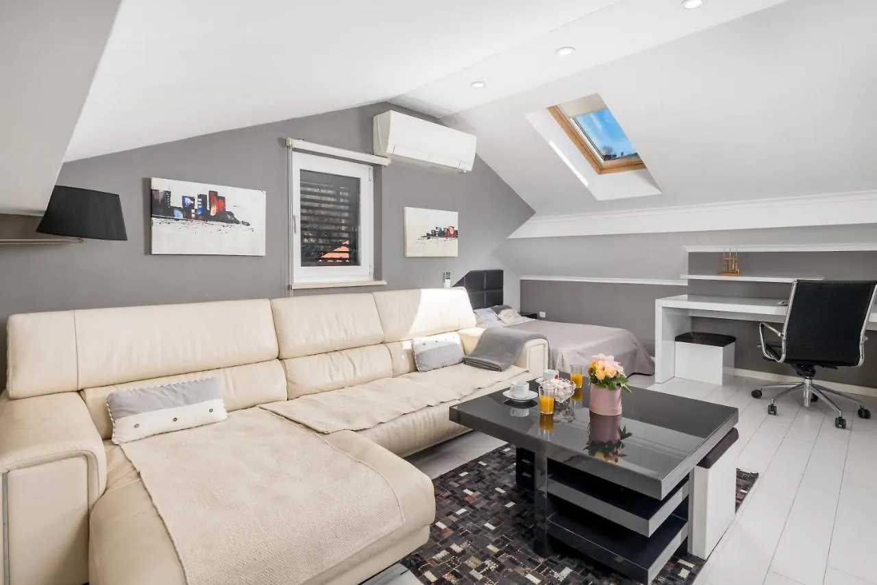 Apartment Studio Apartman Rilala Rijeka Croatia